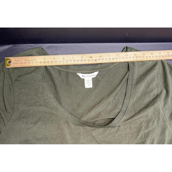 Athleta Outbound Scoopneck Boatneck Tee Organic Cotton Shadow Green Plus 3X - Picture 4 of 15